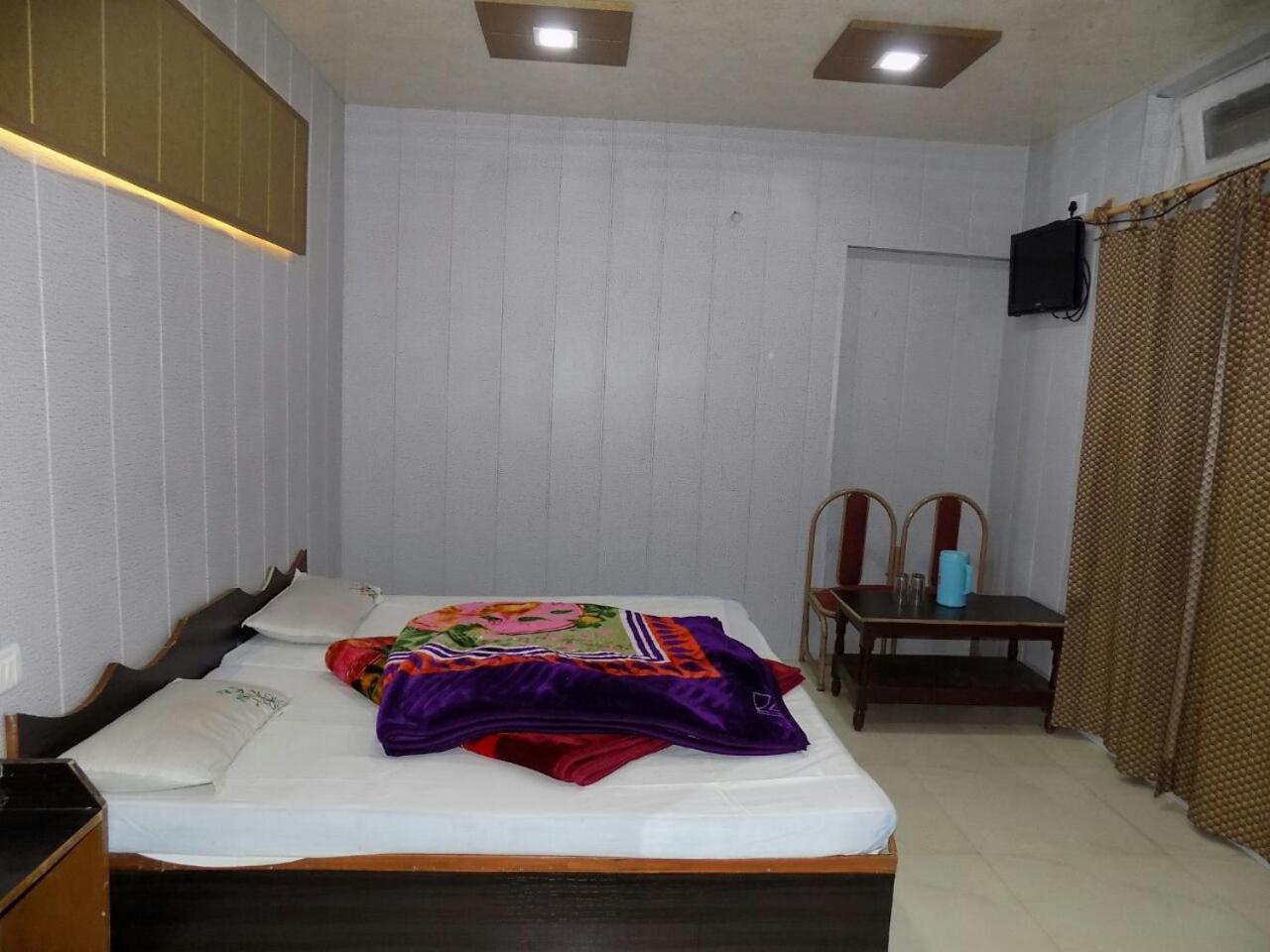 Hotel Neelam Raj Nainital Exterior photo