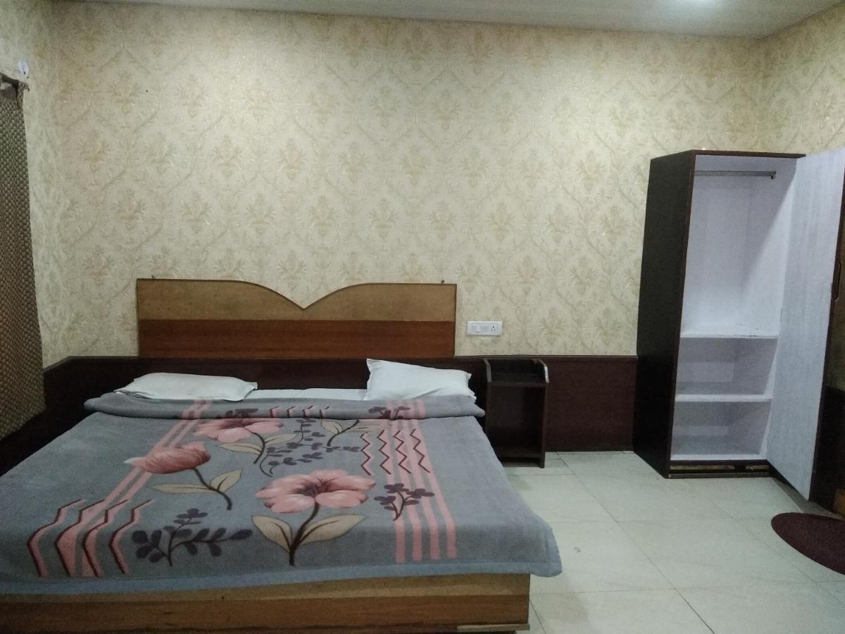 Hotel Neelam Raj Nainital Exterior photo
